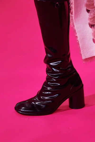 Look 80